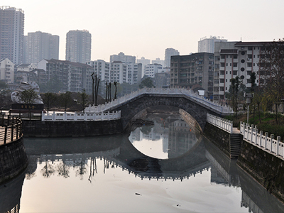竹阳镇护城河